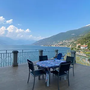 With Big Terrace And Direct Access To The Beach Appartamento Varenna
